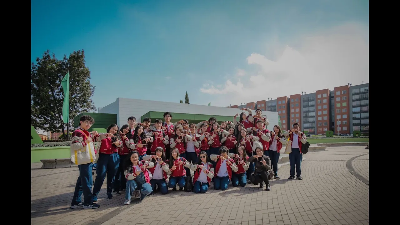 Mira lo que dicen los estudiantes del Colegio SantaLucia sobre Semana Empresarial
