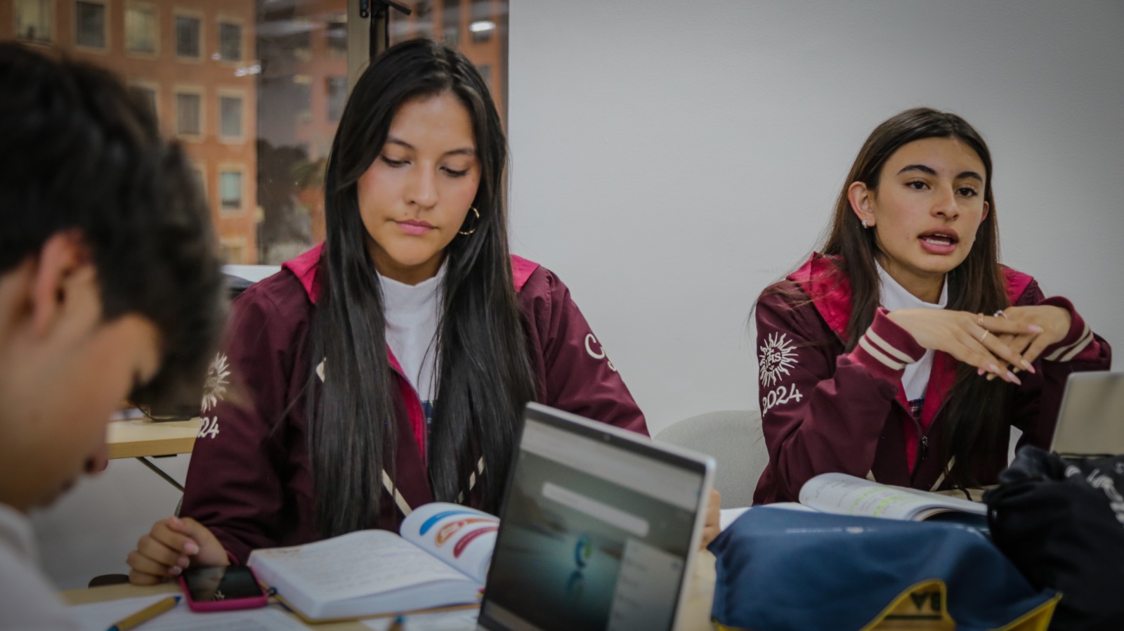 5to piloto de la Semana Empresarial, nos acompaña el Grupo Vanti y el Colegio Santa Luisa